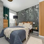 Dwupietrowy Apartament Dla 7 Osob Z Ogrodkiem By Noclegi Renters
