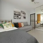 Dwupietrowy Apartament Dla 7 Osob Z Ogrodkiem By Noclegi Renters