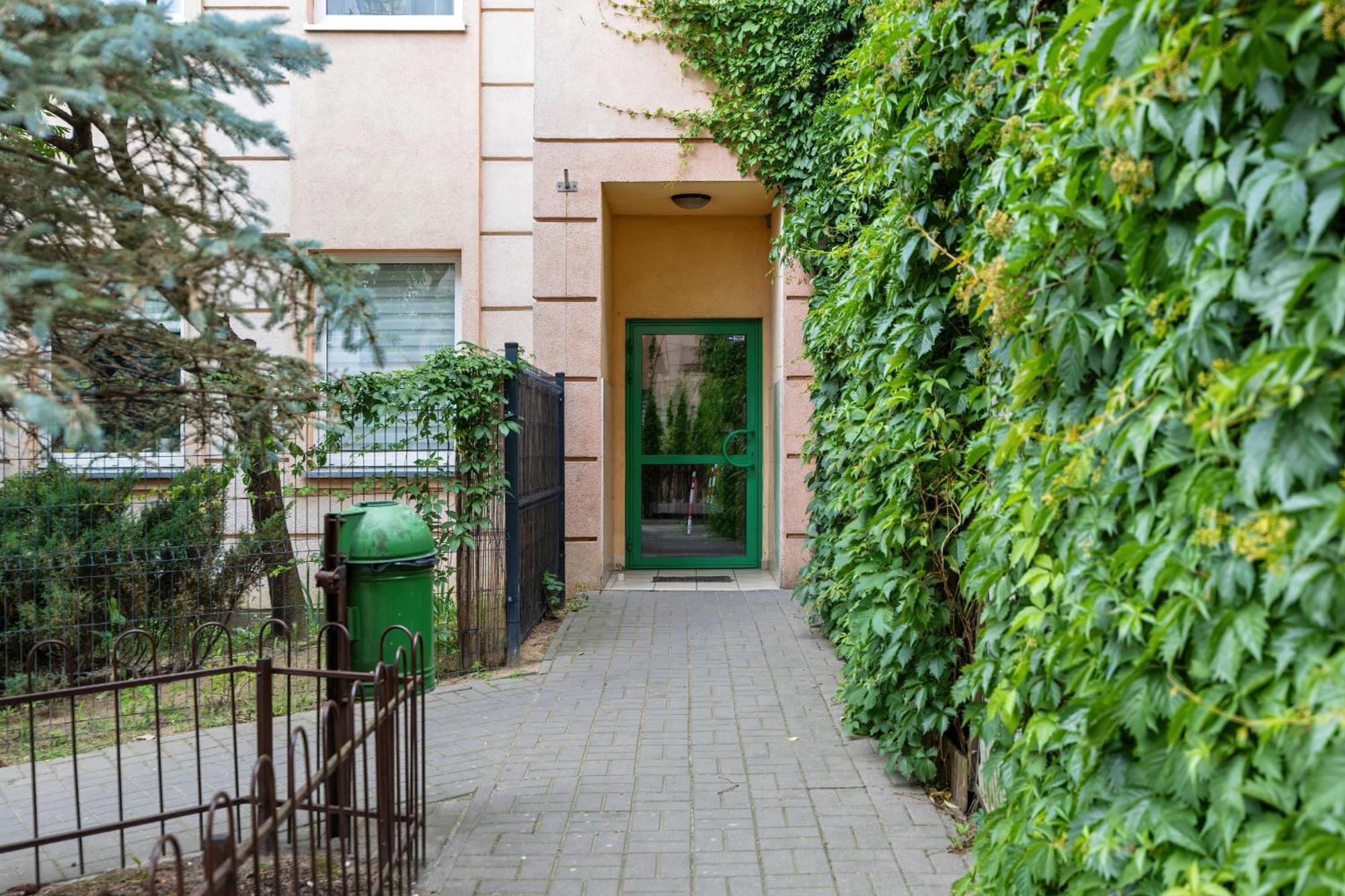Dwupietrowy Apartament Dla 7 Osob Z Ogrodkiem By Renters * Warszawa